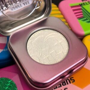 Kaleidos Space Age highlighters M01 prophecy